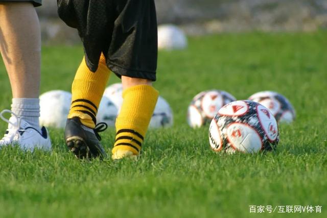 米体：朗尼克向米兰开出条件，包括技术总监角色、自己选帅等